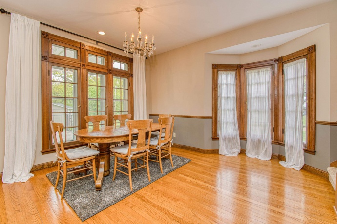 380 Greenwood, EAST DUBUQUE, Illinois 61025, 4 Bedrooms Bedrooms, ,2 BathroomsBathrooms,House,For Sale,Greenwood,202602719