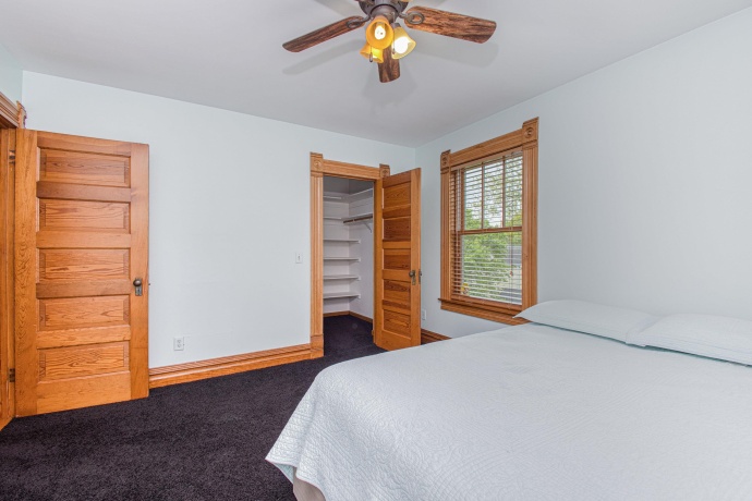 380 Greenwood, EAST DUBUQUE, Illinois 61025, 4 Bedrooms Bedrooms, ,2 BathroomsBathrooms,House,For Sale,Greenwood,202602719