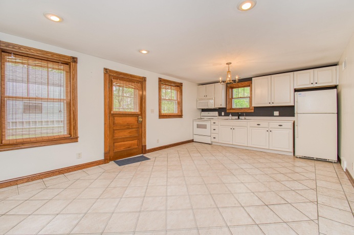 380 Greenwood, EAST DUBUQUE, Illinois 61025, 4 Bedrooms Bedrooms, ,2 BathroomsBathrooms,House,For Sale,Greenwood,202602719