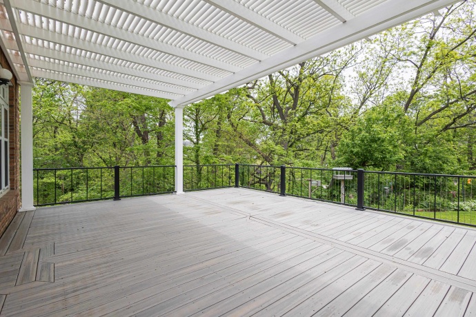 380 Greenwood, EAST DUBUQUE, Illinois 61025, 4 Bedrooms Bedrooms, ,2 BathroomsBathrooms,House,For Sale,Greenwood,202602719