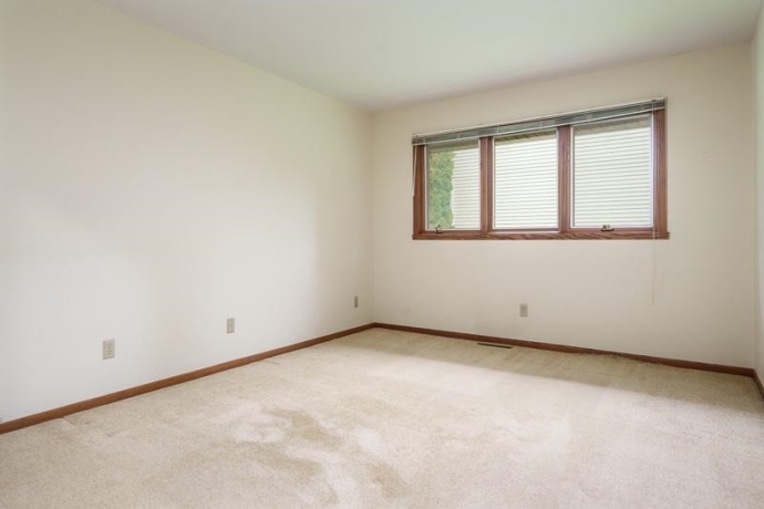 2183 Chenowith, ROCKFORD, Illinois 61107, 3 Bedrooms Bedrooms, ,3 BathroomsBathrooms,House,For Sale,Chenowith,202602722