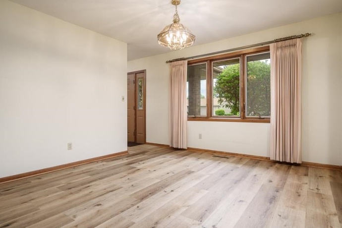 2183 Chenowith, ROCKFORD, Illinois 61107, 3 Bedrooms Bedrooms, ,3 BathroomsBathrooms,House,For Sale,Chenowith,202602722