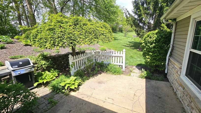 222 Lily, ROCKFORD, Illinois 61107, 2 Bedrooms Bedrooms, ,2 BathroomsBathrooms,Condominium,For Sale,Lily,202602723