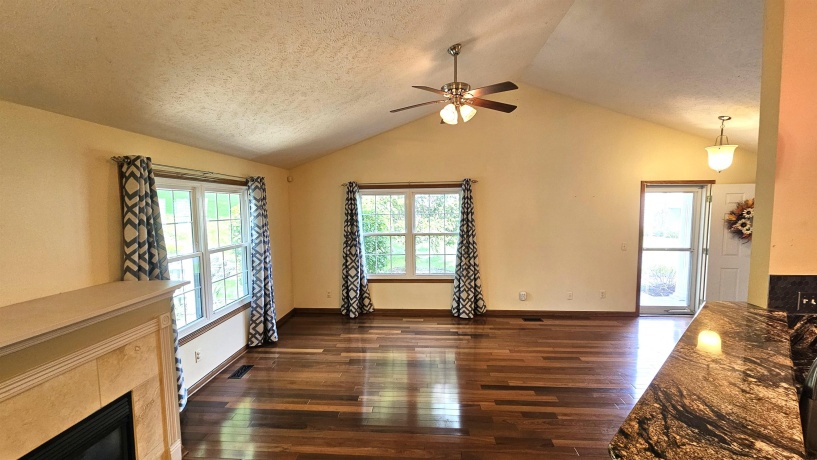222 Lily, ROCKFORD, Illinois 61107, 2 Bedrooms Bedrooms, ,2 BathroomsBathrooms,Condominium,For Sale,Lily,202602723
