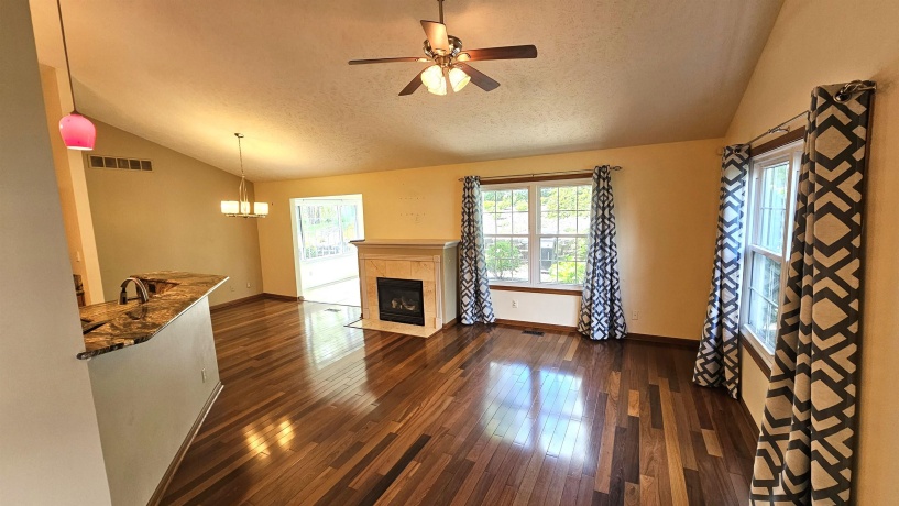 222 Lily, ROCKFORD, Illinois 61107, 2 Bedrooms Bedrooms, ,2 BathroomsBathrooms,Condominium,For Sale,Lily,202602723