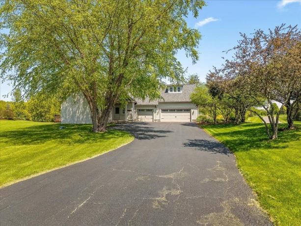 12224 Brandon, CALEDONIA, Illinois 61011, 4 Bedrooms Bedrooms, ,4 BathroomsBathrooms,House,For Sale,Brandon,202602727