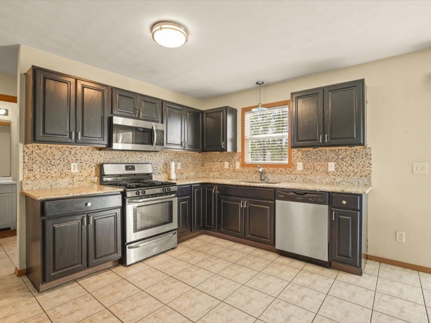 3835 Linden, ROCKFORD, Illinois 61109, 3 Bedrooms Bedrooms, ,3 BathroomsBathrooms,House,For Sale,Linden,202602517