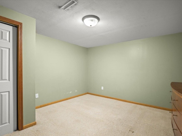 3835 Linden, ROCKFORD, Illinois 61109, 3 Bedrooms Bedrooms, ,3 BathroomsBathrooms,House,For Sale,Linden,202602517