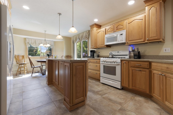 1332 Griggs, ROCKFORD, Illinois 61108, 3 Bedrooms Bedrooms, ,3 BathroomsBathrooms,House,For Sale,Griggs,202602730