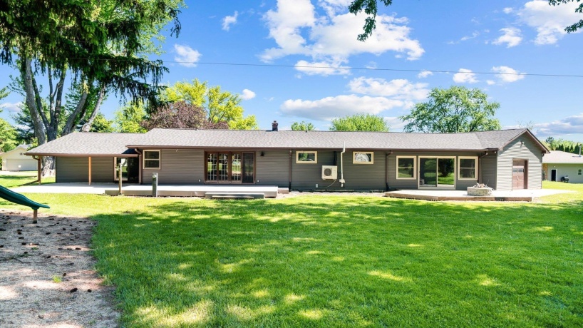 313 Margaret Fuller, OREGON, Illinois 61061, 3 Bedrooms Bedrooms, ,2 BathroomsBathrooms,House,For Sale,Margaret Fuller,202602731