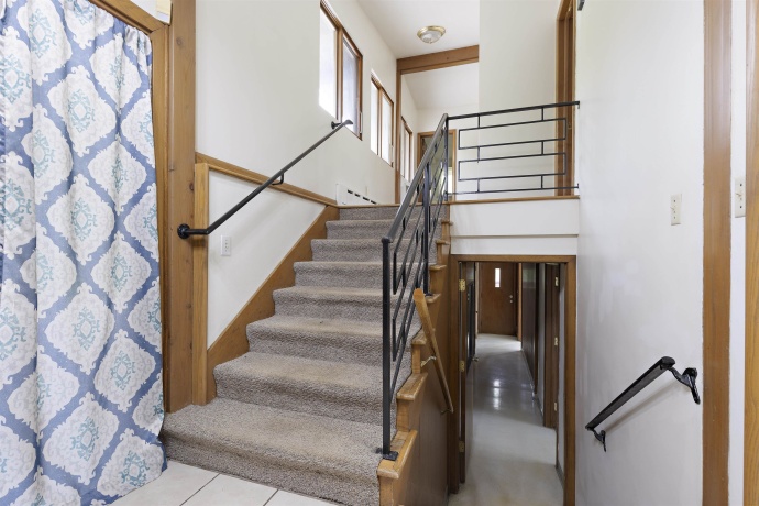 4657 Black Oak, ROCKFORD, Illinois 61101, 5 Bedrooms Bedrooms, ,2 BathroomsBathrooms,House,For Sale,Black Oak,202602733