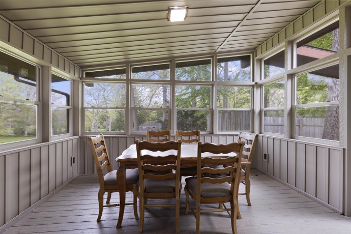 Off Kitchen
