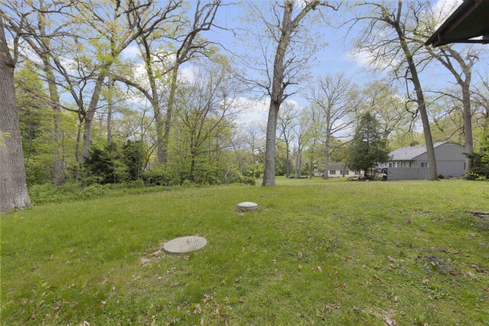 4657 Black Oak, ROCKFORD, Illinois 61101, 5 Bedrooms Bedrooms, ,2 BathroomsBathrooms,House,For Sale,Black Oak,202602733