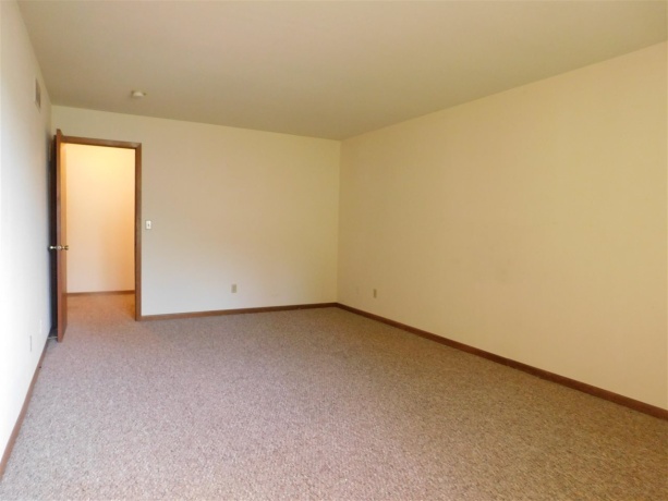 766 Tulip, ROCKFORD, Illinois 61107, 2 Bedrooms Bedrooms, ,1 BathroomBathrooms,Condominium,For Sale,Tulip,202602732