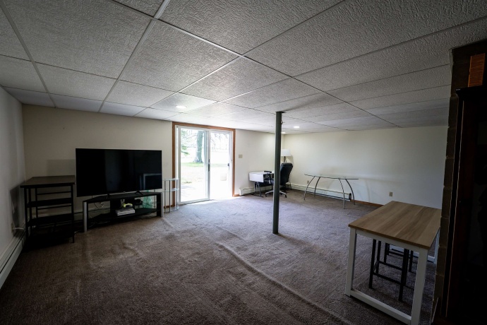12166 Cunningham, WINNEBAGO, Illinois 61088, 4 Bedrooms Bedrooms, ,2 BathroomsBathrooms,House,For Sale,Cunningham,202602734