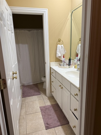 649 Roxbury, ROCKFORD, Illinois 61107, 5 Bedrooms Bedrooms, ,3 BathroomsBathrooms,House,For Sale,Roxbury,202507615