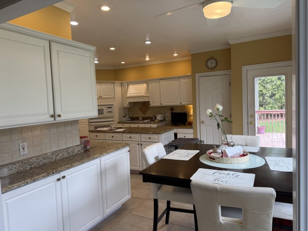 649 Roxbury, ROCKFORD, Illinois 61107, 5 Bedrooms Bedrooms, ,3 BathroomsBathrooms,House,For Sale,Roxbury,202507615