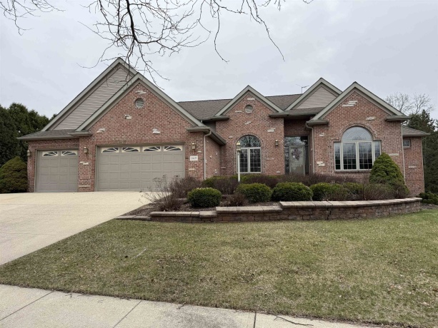 649 Roxbury, ROCKFORD, Illinois 61107, 5 Bedrooms Bedrooms, ,3 BathroomsBathrooms,House,For Sale,Roxbury,202507615