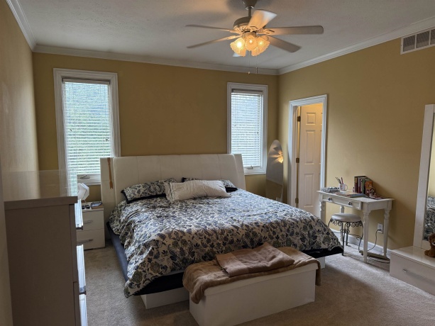649 Roxbury, ROCKFORD, Illinois 61107, 5 Bedrooms Bedrooms, ,3 BathroomsBathrooms,House,For Sale,Roxbury,202507615
