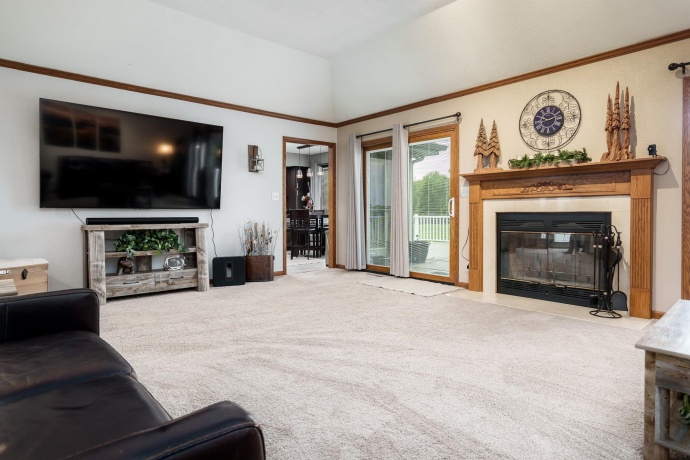 32 Shadow Ridge, ROCKFORD, Illinois 61107, 3 Bedrooms Bedrooms, ,2 BathroomsBathrooms,House,For Sale,Shadow Ridge,202602744