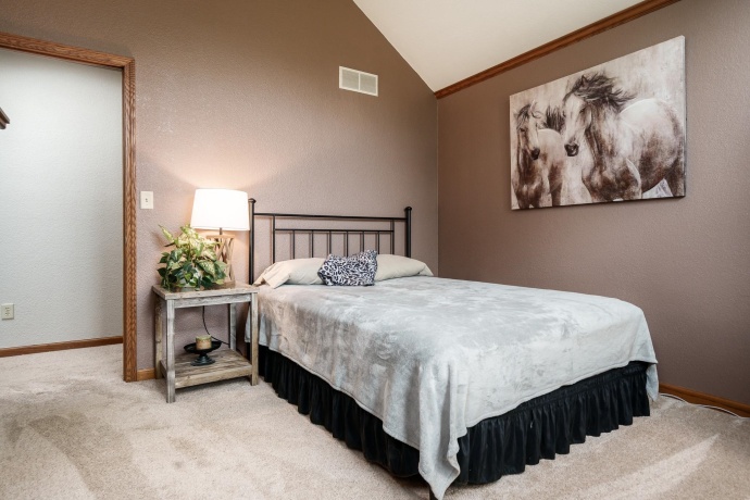 32 Shadow Ridge, ROCKFORD, Illinois 61107, 3 Bedrooms Bedrooms, ,2 BathroomsBathrooms,House,For Sale,Shadow Ridge,202602744