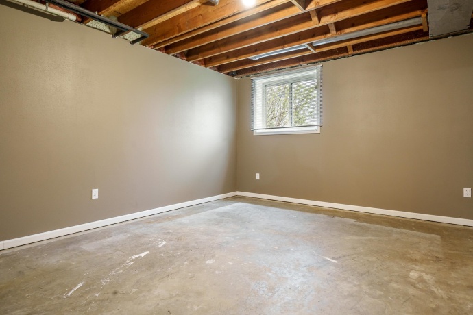 32 Shadow Ridge, ROCKFORD, Illinois 61107, 3 Bedrooms Bedrooms, ,2 BathroomsBathrooms,House,For Sale,Shadow Ridge,202602744
