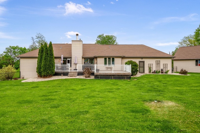32 Shadow Ridge, ROCKFORD, Illinois 61107, 3 Bedrooms Bedrooms, ,2 BathroomsBathrooms,House,For Sale,Shadow Ridge,202602744