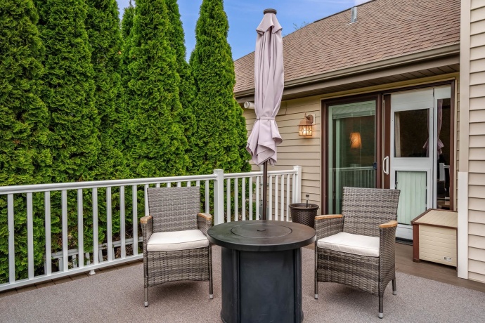 32 Shadow Ridge, ROCKFORD, Illinois 61107, 3 Bedrooms Bedrooms, ,2 BathroomsBathrooms,House,For Sale,Shadow Ridge,202602744