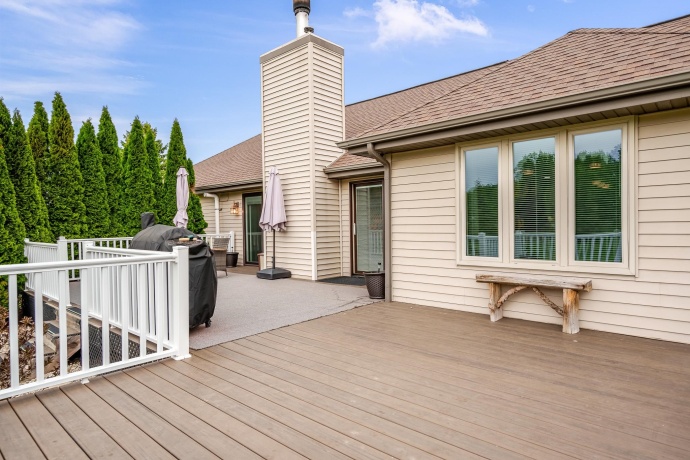 32 Shadow Ridge, ROCKFORD, Illinois 61107, 3 Bedrooms Bedrooms, ,2 BathroomsBathrooms,House,For Sale,Shadow Ridge,202602744