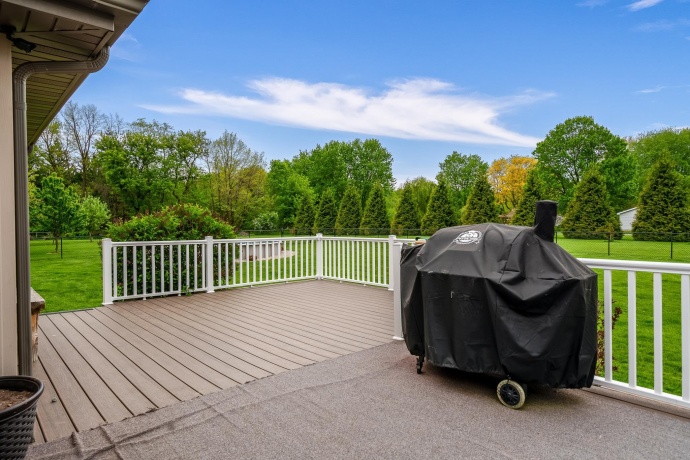 32 Shadow Ridge, ROCKFORD, Illinois 61107, 3 Bedrooms Bedrooms, ,2 BathroomsBathrooms,House,For Sale,Shadow Ridge,202602744