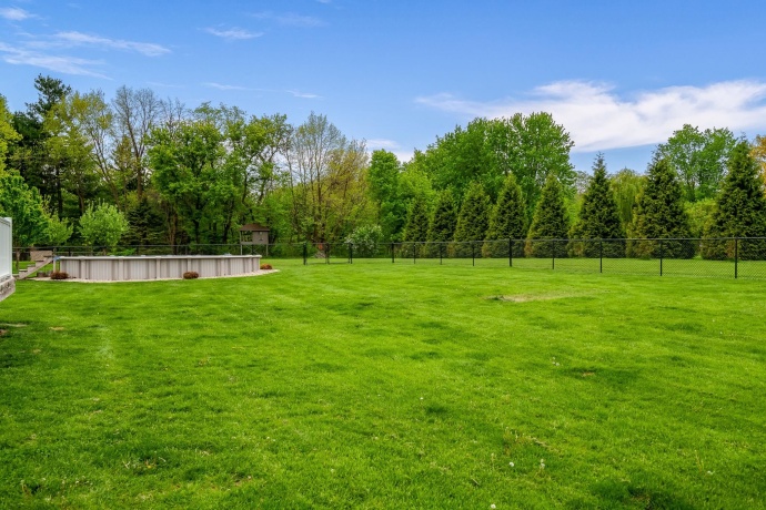 32 Shadow Ridge, ROCKFORD, Illinois 61107, 3 Bedrooms Bedrooms, ,2 BathroomsBathrooms,House,For Sale,Shadow Ridge,202602744