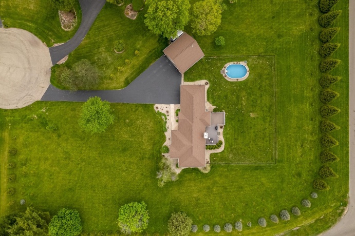 32 Shadow Ridge, ROCKFORD, Illinois 61107, 3 Bedrooms Bedrooms, ,2 BathroomsBathrooms,House,For Sale,Shadow Ridge,202602744