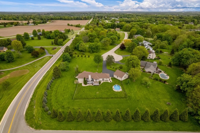 32 Shadow Ridge, ROCKFORD, Illinois 61107, 3 Bedrooms Bedrooms, ,2 BathroomsBathrooms,House,For Sale,Shadow Ridge,202602744