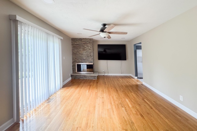 3207 Sunnyside, ROCKFORD, Illinois 61114, 3 Bedrooms Bedrooms, ,2 BathroomsBathrooms,House,For Sale,Sunnyside,202602747