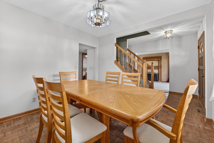 629 Lincoln, BELVIDERE, Illinois 61008, 3 Bedrooms Bedrooms, ,3 BathroomsBathrooms,House,For Sale,Lincoln,202602751