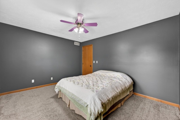 629 Lincoln, BELVIDERE, Illinois 61008, 3 Bedrooms Bedrooms, ,3 BathroomsBathrooms,House,For Sale,Lincoln,202602751