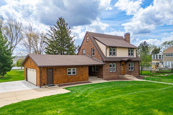 629 Lincoln, BELVIDERE, Illinois 61008, 3 Bedrooms Bedrooms, ,3 BathroomsBathrooms,House,For Sale,Lincoln,202602751
