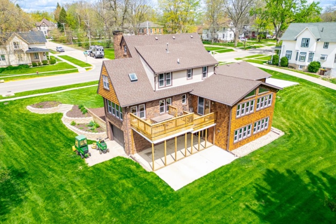 629 Lincoln, BELVIDERE, Illinois 61008, 3 Bedrooms Bedrooms, ,3 BathroomsBathrooms,House,For Sale,Lincoln,202602751