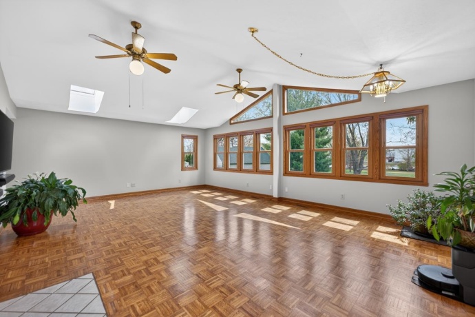 629 Lincoln, BELVIDERE, Illinois 61008, 3 Bedrooms Bedrooms, ,3 BathroomsBathrooms,House,For Sale,Lincoln,202602751