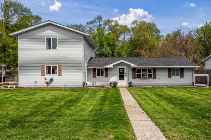 410 Elgin, CHERRY VALLEY, Illinois 61016, 4 Bedrooms Bedrooms, ,2 BathroomsBathrooms,House,For Sale,Elgin,202602752