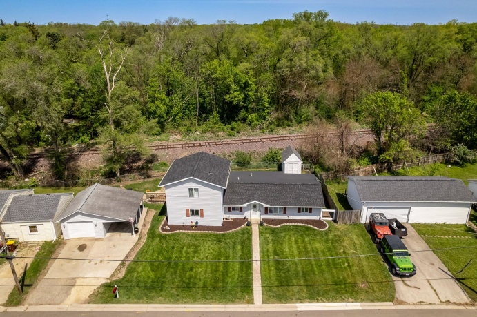 410 Elgin, CHERRY VALLEY, Illinois 61016, 4 Bedrooms Bedrooms, ,2 BathroomsBathrooms,House,For Sale,Elgin,202602752
