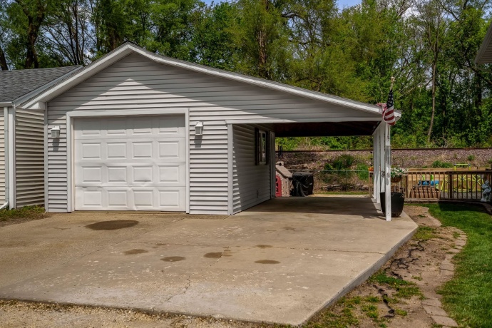 410 Elgin, CHERRY VALLEY, Illinois 61016, 4 Bedrooms Bedrooms, ,2 BathroomsBathrooms,House,For Sale,Elgin,202602752