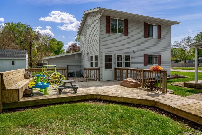 410 Elgin, CHERRY VALLEY, Illinois 61016, 4 Bedrooms Bedrooms, ,2 BathroomsBathrooms,House,For Sale,Elgin,202602752