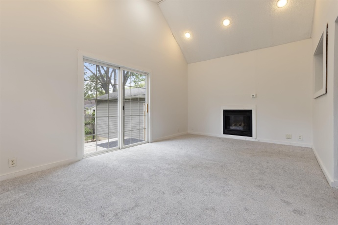 418 adams st, ROCKFORD, Illinois 61107, 3 Bedrooms Bedrooms, ,2 BathroomsBathrooms,House,For Sale,adams st,202602754