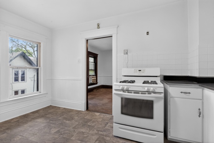 1423 7th, ROCKFORD, Illinois 61104, 5 Bedrooms Bedrooms, ,2 BathroomsBathrooms,House,For Sale,7th,202602760
