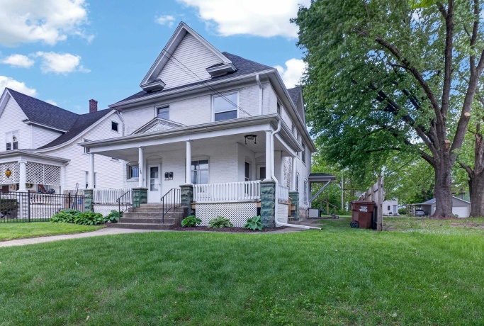 1423 7th, ROCKFORD, Illinois 61104, 5 Bedrooms Bedrooms, ,2 BathroomsBathrooms,House,For Sale,7th,202602760