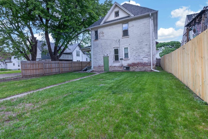 1423 7th, ROCKFORD, Illinois 61104, 5 Bedrooms Bedrooms, ,2 BathroomsBathrooms,House,For Sale,7th,202602760