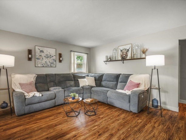 1712 Midway, ROCKFORD, Illinois 61103, 3 Bedrooms Bedrooms, ,2 BathroomsBathrooms,House,For Sale,Midway,202602761