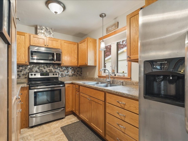 2509 9th, MONROE, Wisconsin 53566, 3 Bedrooms Bedrooms, ,1 BathroomBathrooms,House,For Sale,9th,202602763