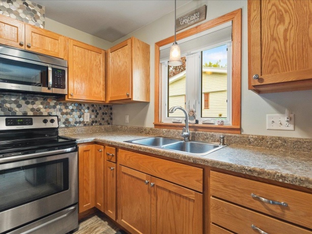 2509 9th, MONROE, Wisconsin 53566, 3 Bedrooms Bedrooms, ,1 BathroomBathrooms,House,For Sale,9th,202602763